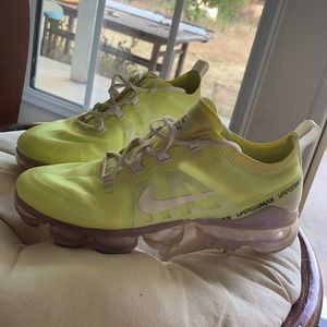 Nike Air VaporMax SE Luminous Green